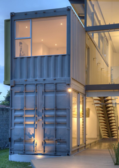 House and Studio Containar