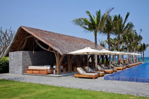 Naman Retreat Beach Bar
